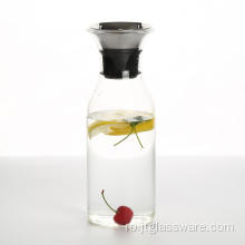 ulcior de sticlă de cea mai bună calitate apă sănătoasă cu aromă